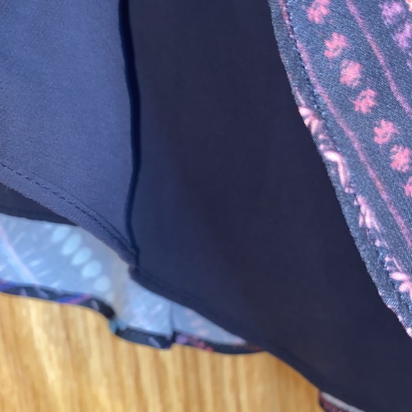 Parker Ruffle Overlay Top Tolomei Print - Picture 10 of 12